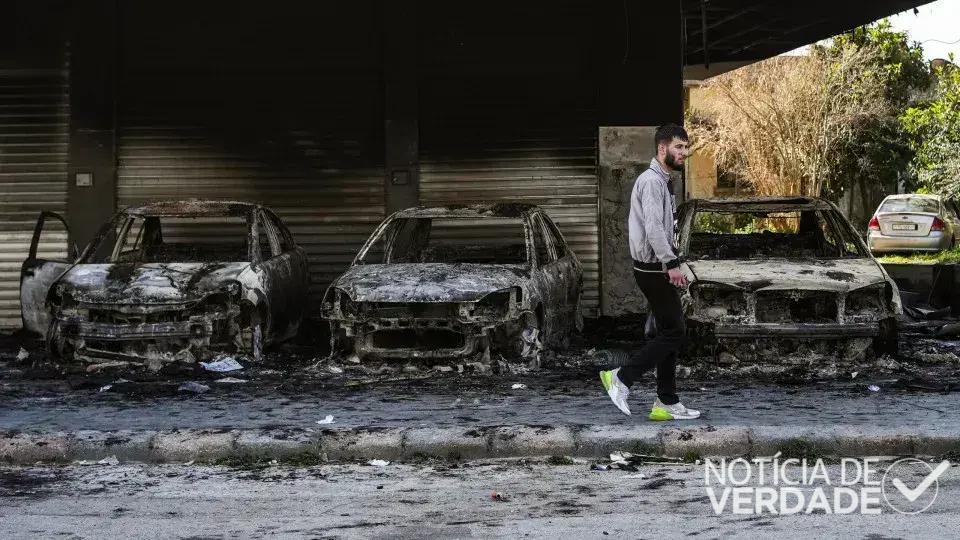 Conflito na Síria: Milhares de mortos na luta contra os apoiadores de Assad