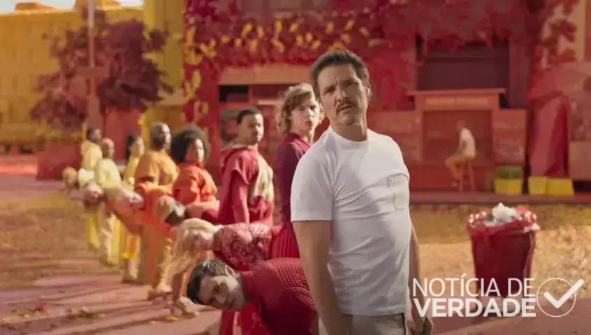 Pedro Pascal brilha em novo comercial dos AirPods 4 da Apple